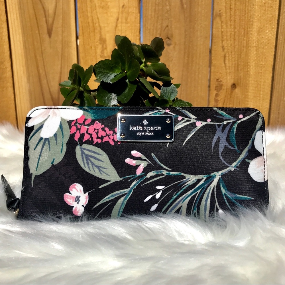 SOLD‼️ KATE SPADE WALLET♠️